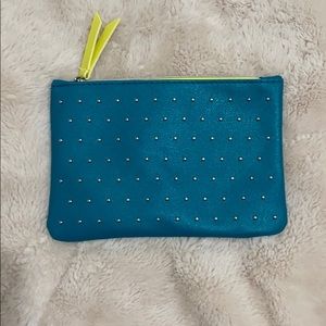 Makeup pouch